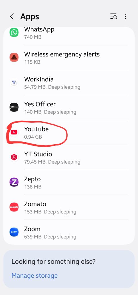 Android settings menu showing YouTube app storage and cache options